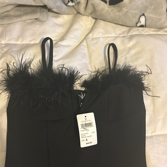 Windsor mini dress black S. Feathered front. - Picture 3 of 5